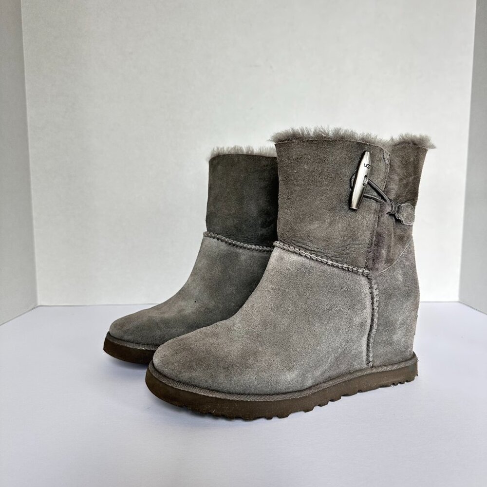 UGG Suede Wedge Short Boots – Gray – Women’s Size 6.5
